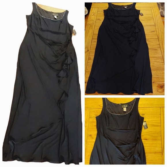 SOLD!!°  NWT Alex Evenings Sleeveless Rhinestones Neckline Navy Blue Long Dress - Picture 2 of 12